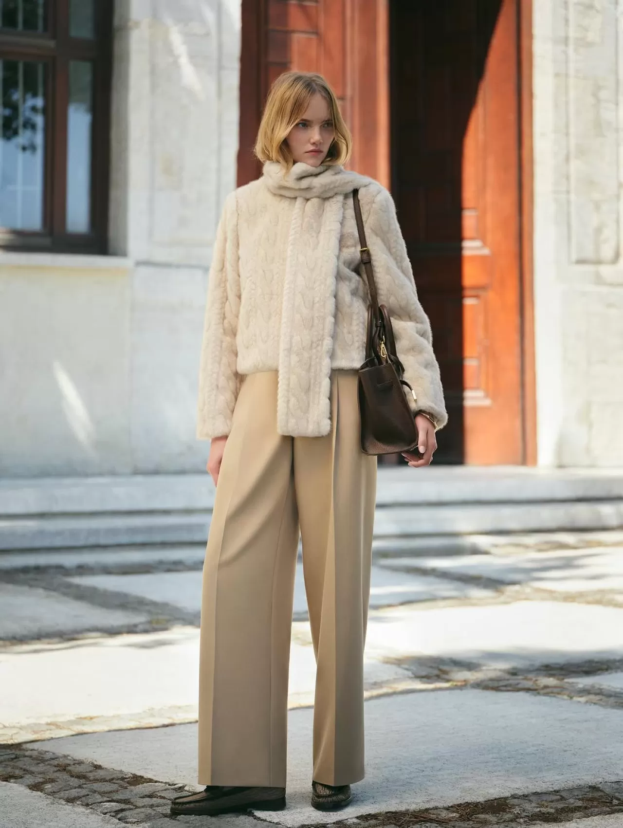 İpekyol, FW25/26 Koleksiyonu ile Triko Dokuyu ve Nötr Tonları Ön Plana Çıkarıyor