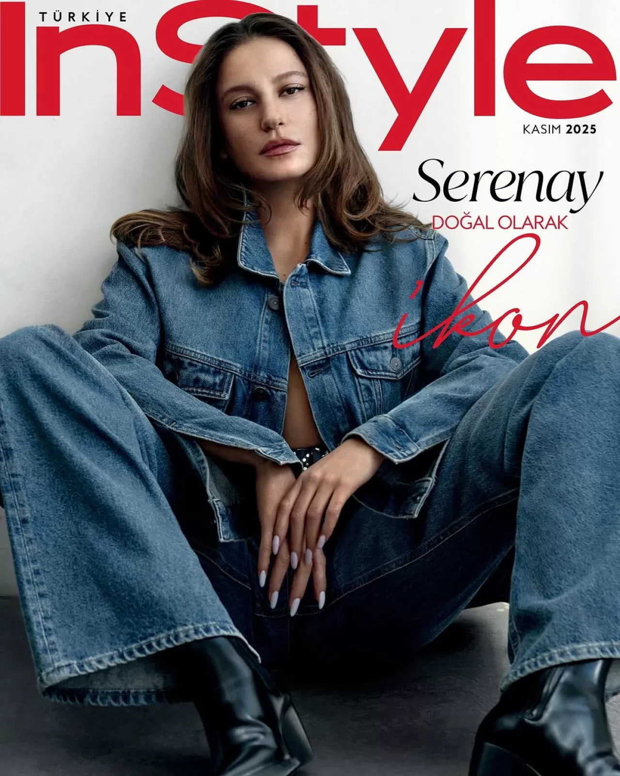 Serenay Sarıkaya, InStyle Türkiye'nin Kasım Sayısında Mavi Koleksiyonu ile Yer Alıyor