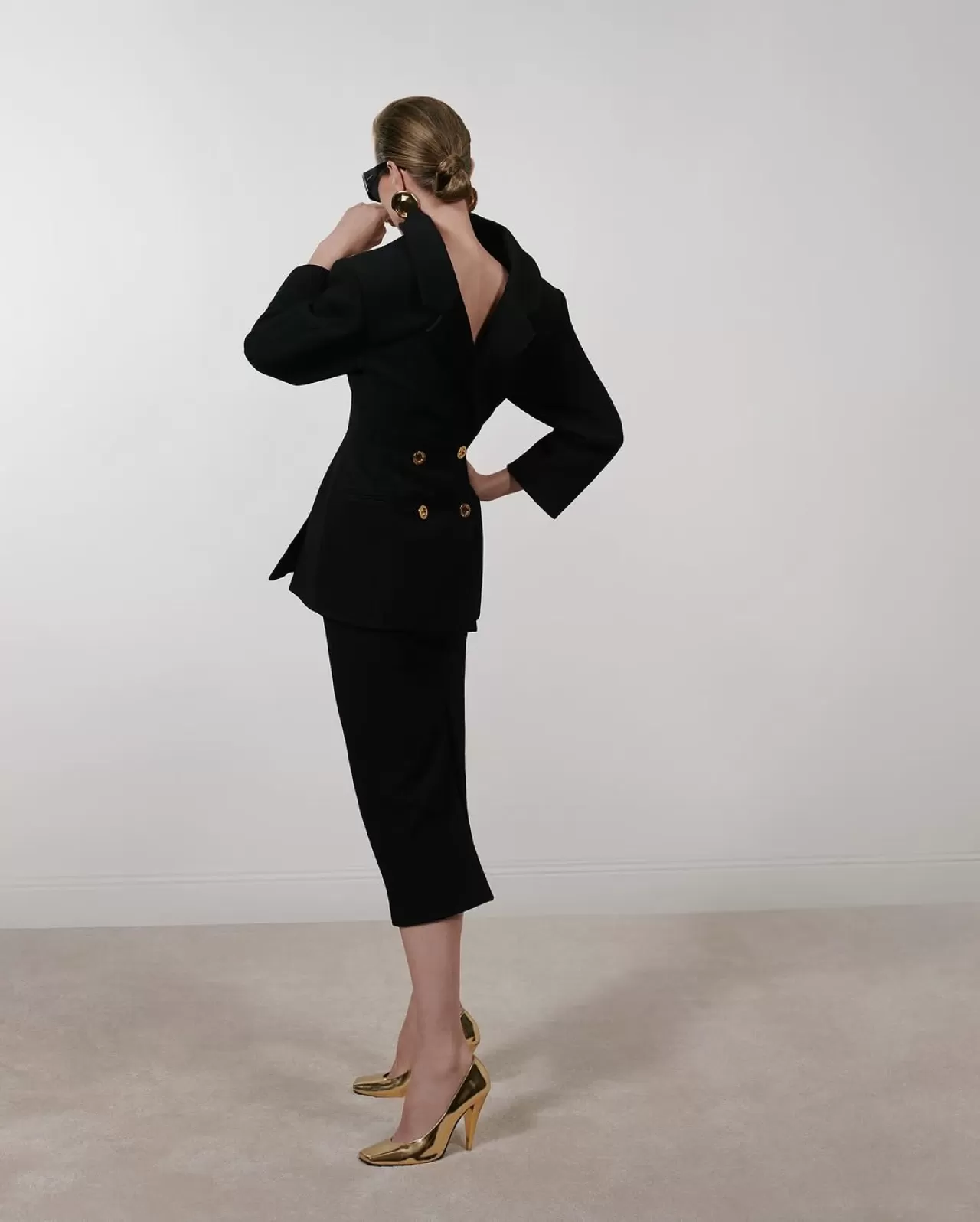 Givenchy 2025 Kış Kampanyasında Eva Herzigova'nın İkonik Yüzü