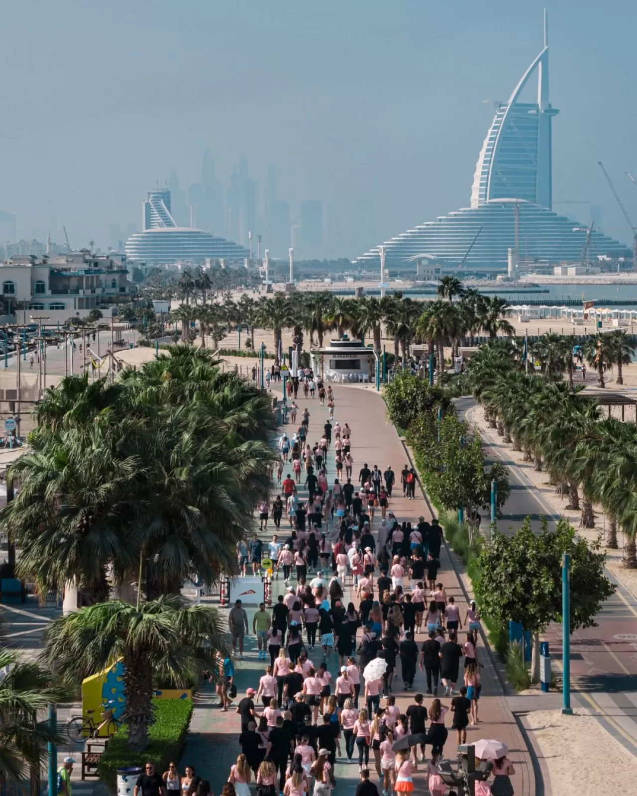 Ralph Lauren'ın Pembe At Kampanyası 25. Yılında Küresel Bir Hareketle Kanserle Mücadeleye Destek Oldu