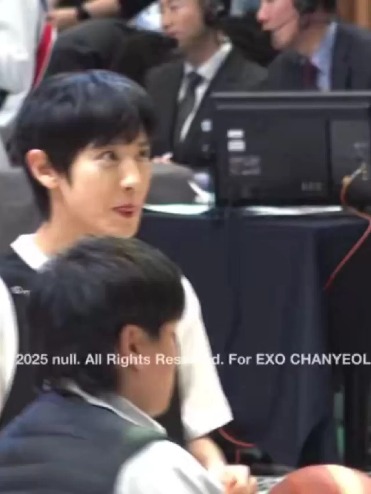 EXO Üyesi Chanyeol, KT Sonicboom Maçında Açılış Atışını Yaptı