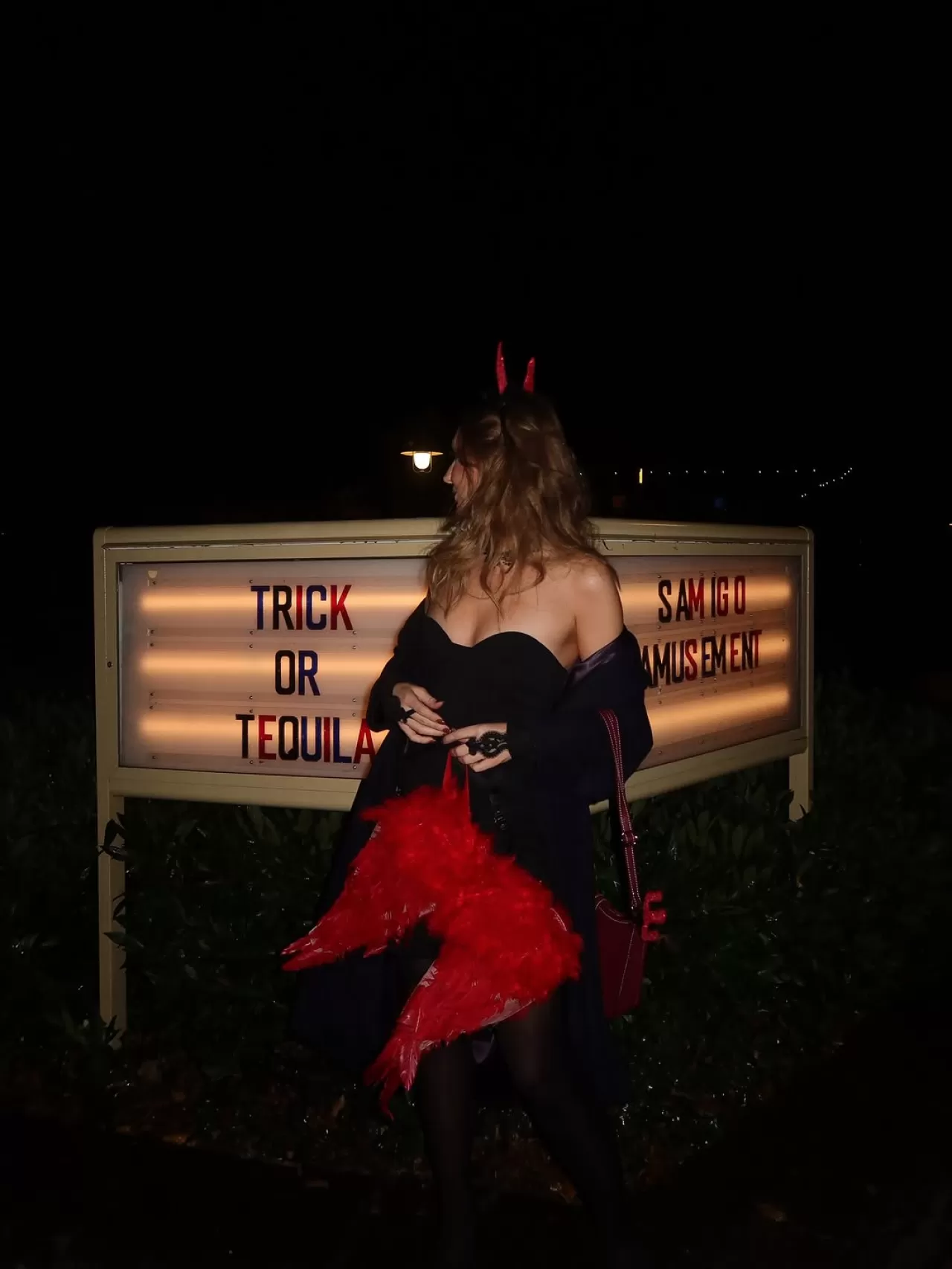 Moda Tasarımcısı Anna Blachut'tan "Angels Night Off" Temalı Halloween Koleksiyonu