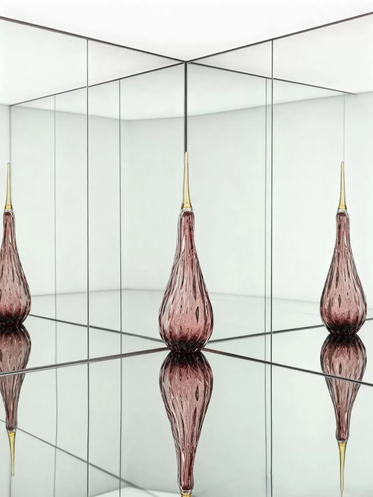 Hülya Avşar ve Zehra Acılıngiroğlu, Marjes Studio İş Birliğiyle Yeni Bir Tasarım Projesine İmza Atıyor