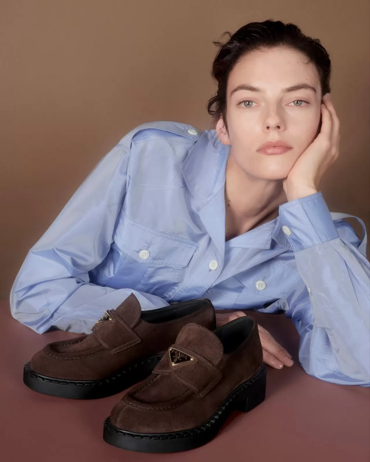 Prada, 'Chocolate' Loafer Modeli ile Ayakkabı Koleksiyonunu Genişletiyor