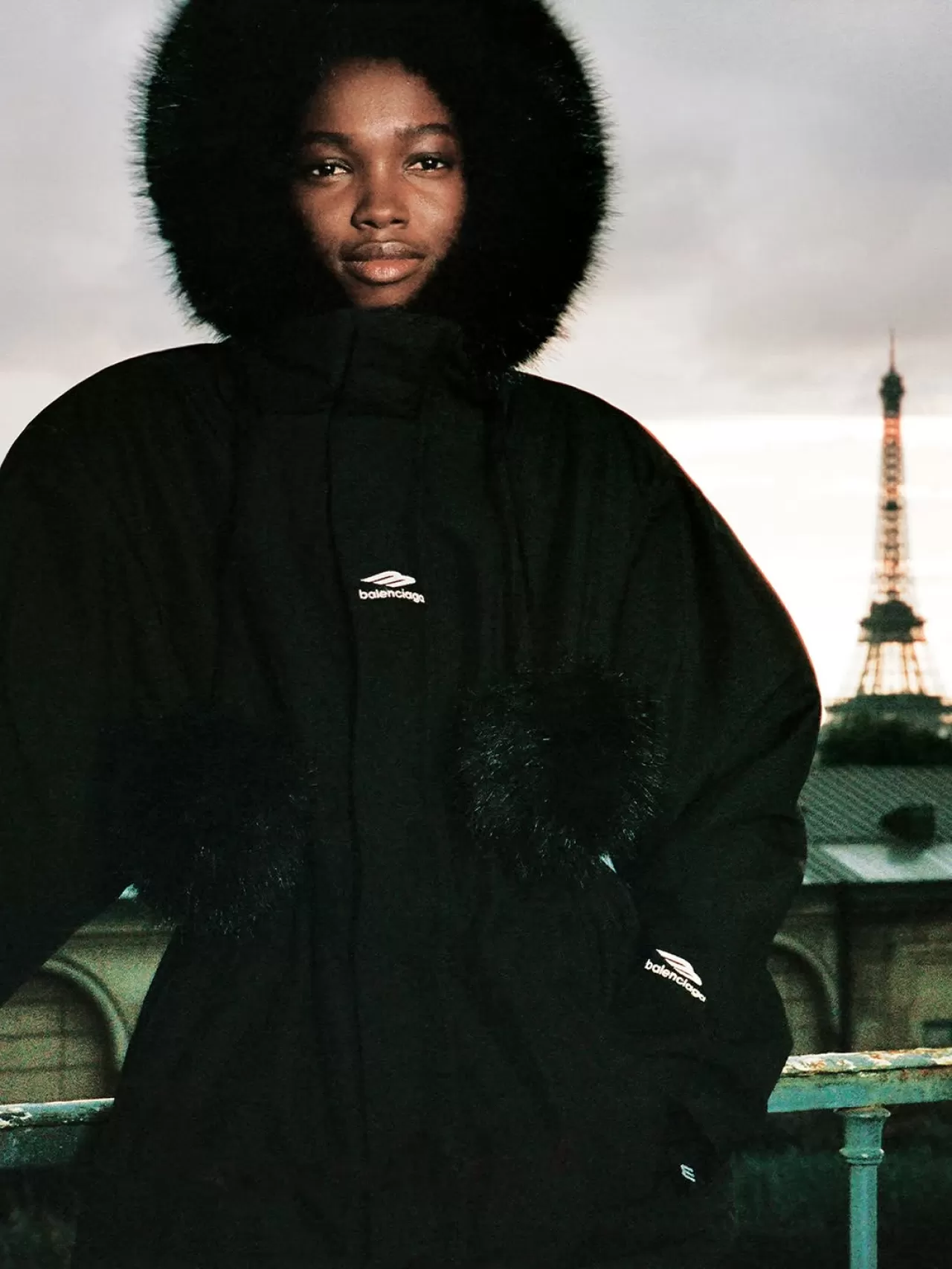 Balenciaga, Yeni Kayak Kıyafetleri Koleksiyonunu Tanıttı