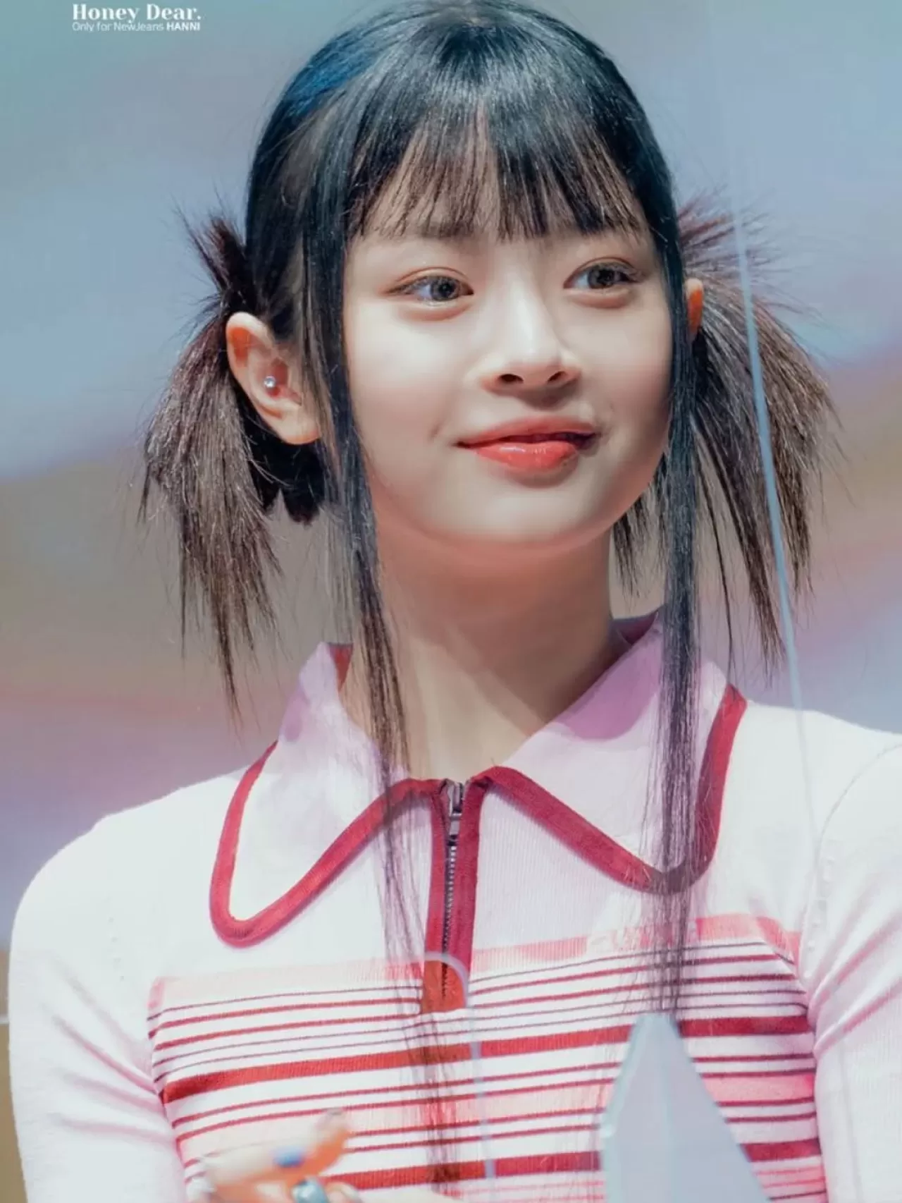 NewJeans Üyesi Hanni, Seul Metrosunda Hayranı Tarafından Fark Edildi