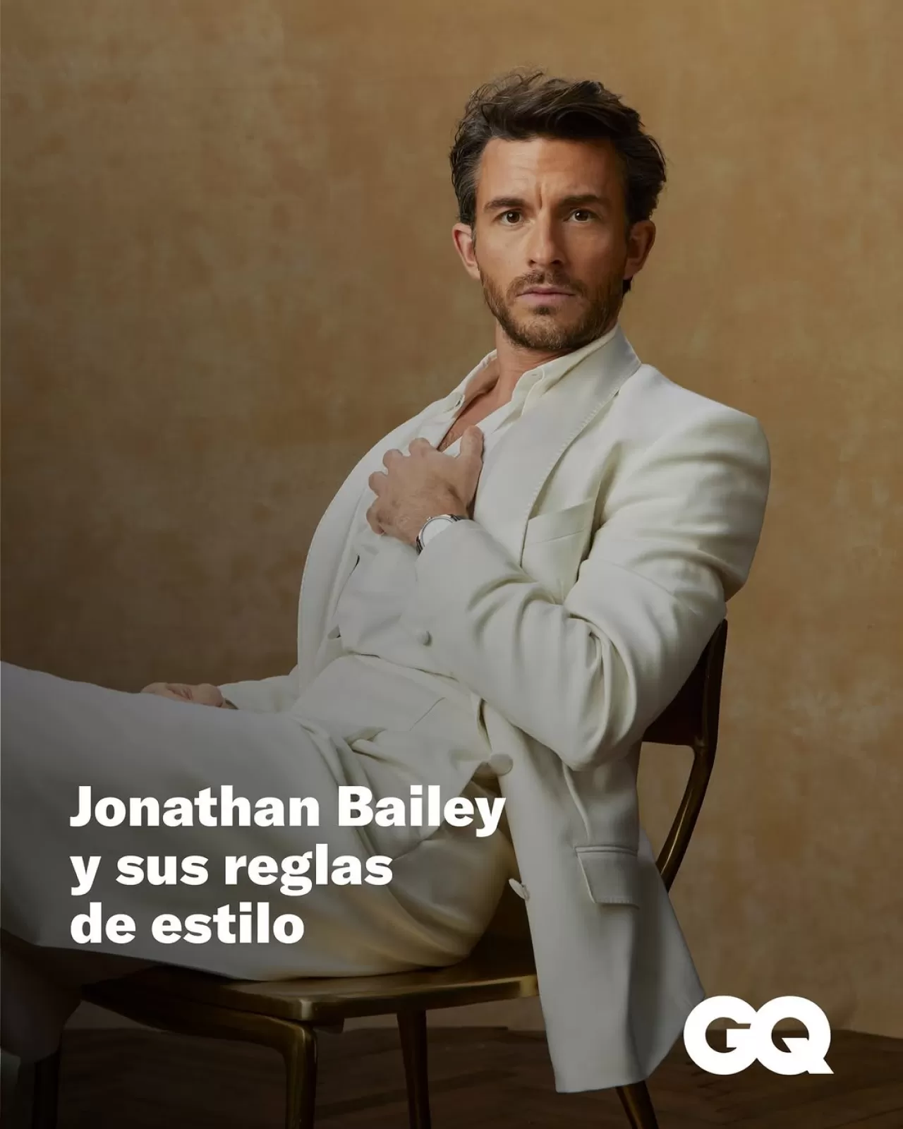 GQ Dergisi, Jonathan Bailey'nin Tarz Sırlarını Paylaştı