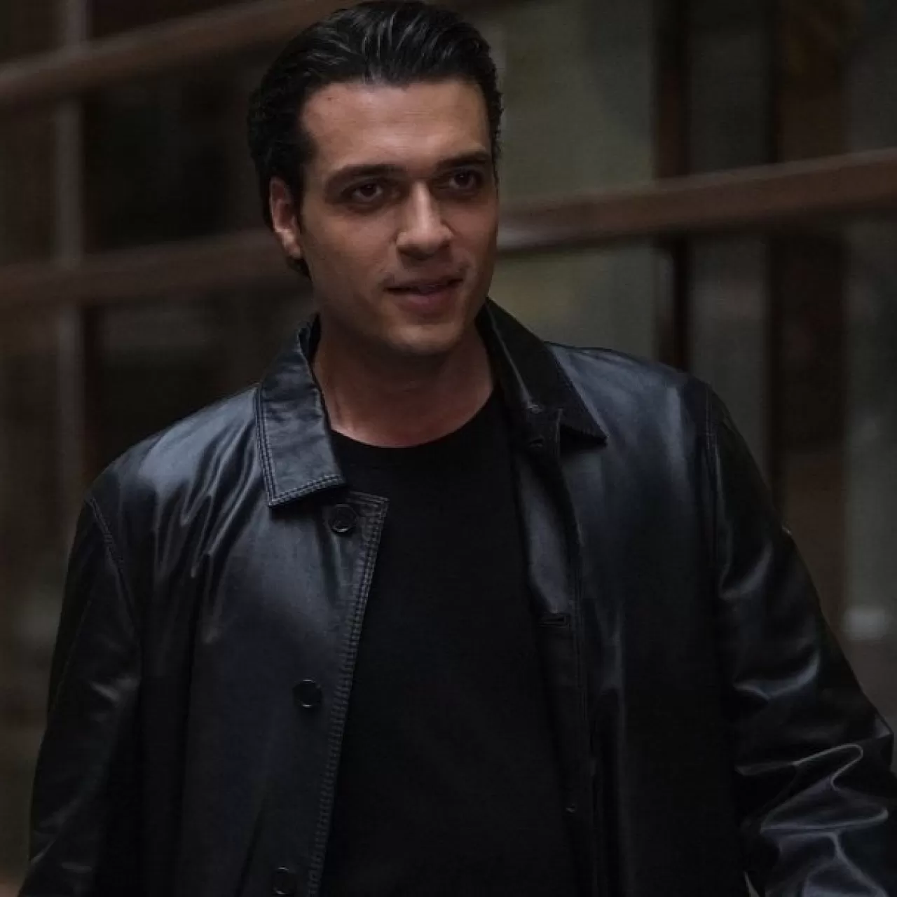 Kenan İmirzalıoğlu ve Afra Saraçoğlu'nun Başrollerindeki 'Abi' Dizisinin Çekimleri Başladı