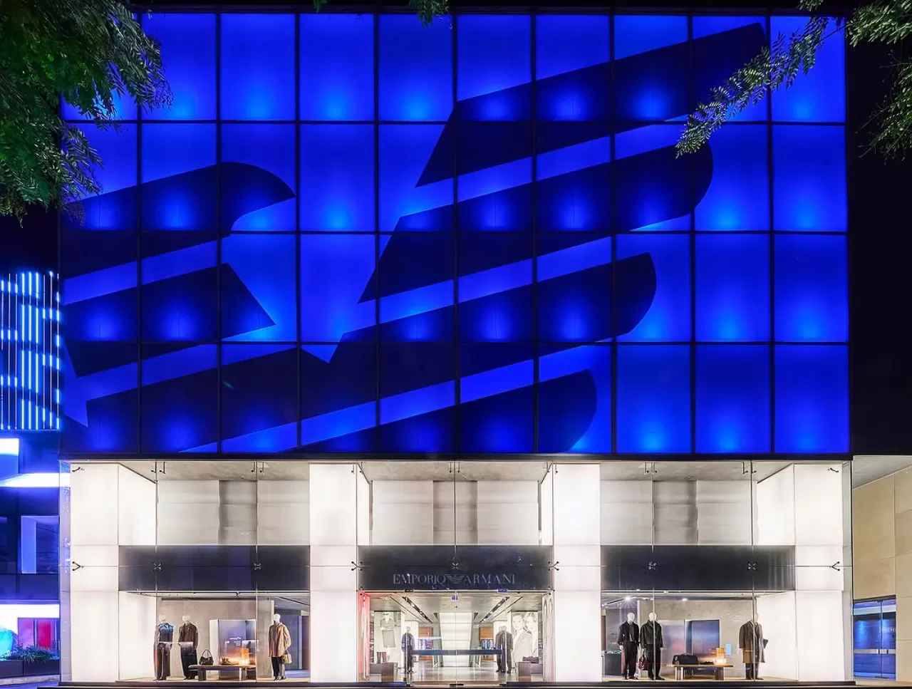 Emporio Armani 2025 Sonbahar/Kış Koleksiyonu ile Zarafeti Yeniden Tanımlıyor