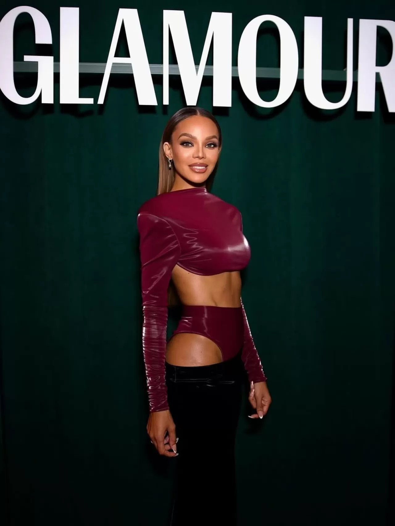 LaQuan Smith'in FW24 Koleksiyonu, Glamour Yılın Kadını Ödüllerinde Sahne Aldı