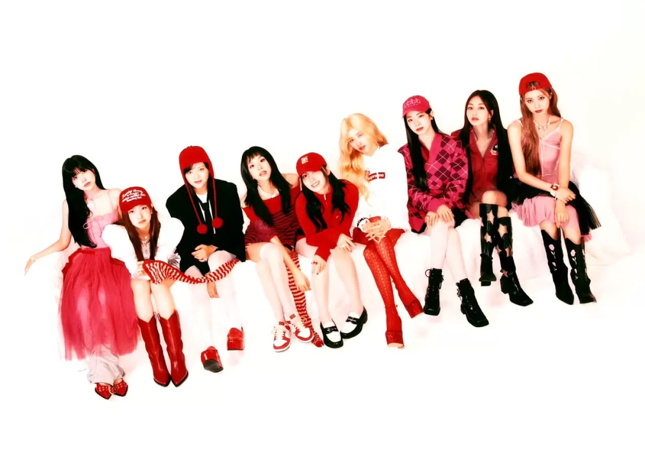 TWICE, Birleşik Krallık'ta K-Pop Kız Grupları Arasında Rekor Kırdı