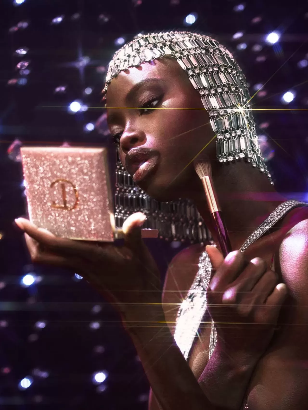 Charlotte Tilbury, Parti Sezonu İçin Yeni Makyaj Paletini Tanıttı