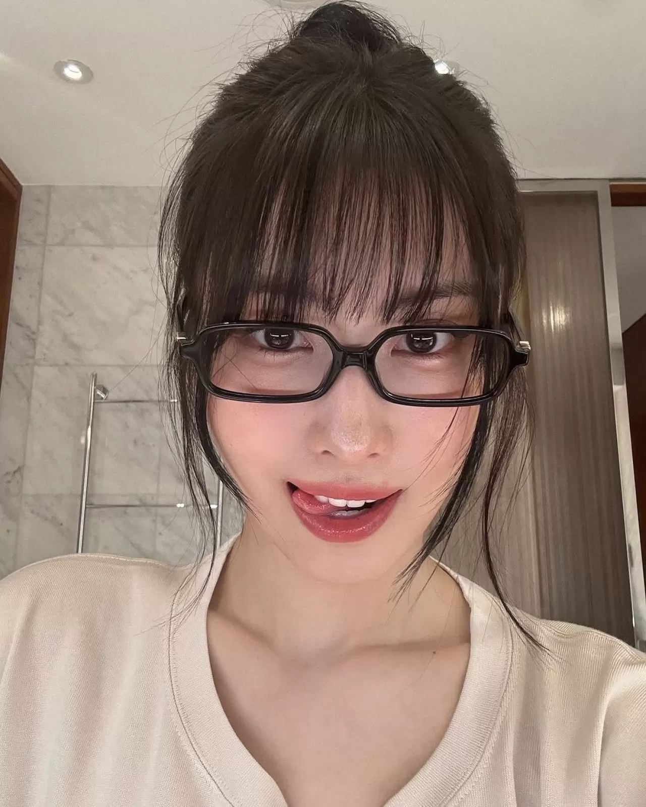 TWICE Üyesi Momo'nun 29. Yaş Günü Kutlanıyor