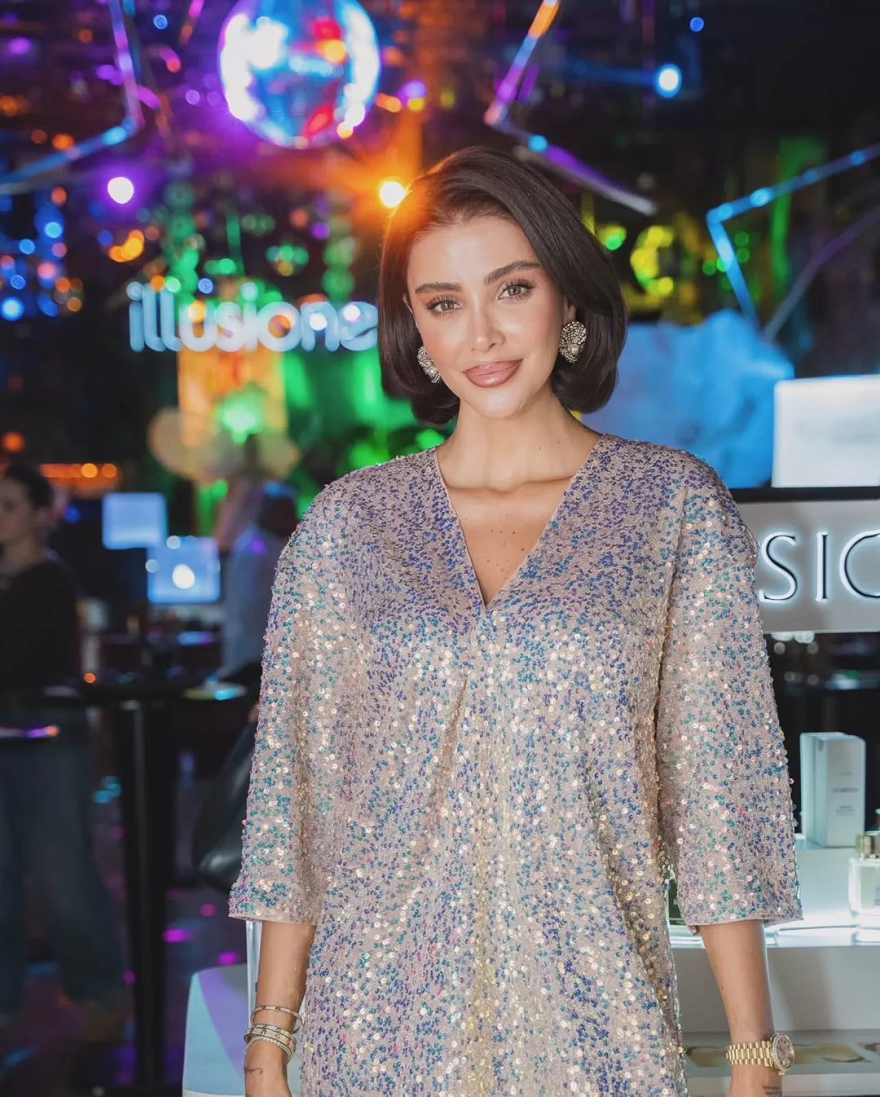 Özge Ulusoy, Illusione Parfüm Ailesi ile Bir Araya Geldi