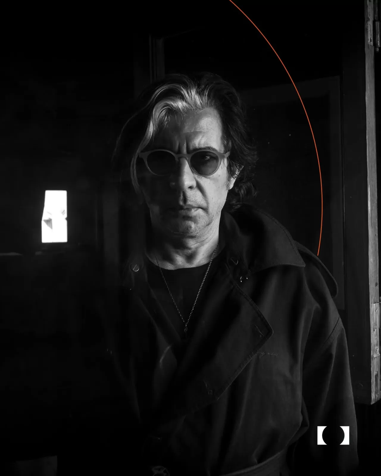 Okan Bayülgen, Tiyatronun Bir Toplanma Alanı Olma İşlevini Değerlendirdi