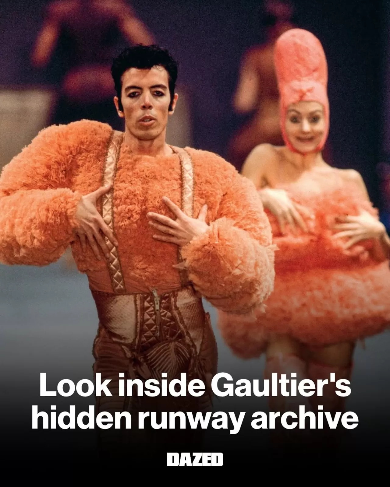 Jean Paul Gaultier'nin 43 Yıllık Moda Mirası "Catwalk" Serisinde