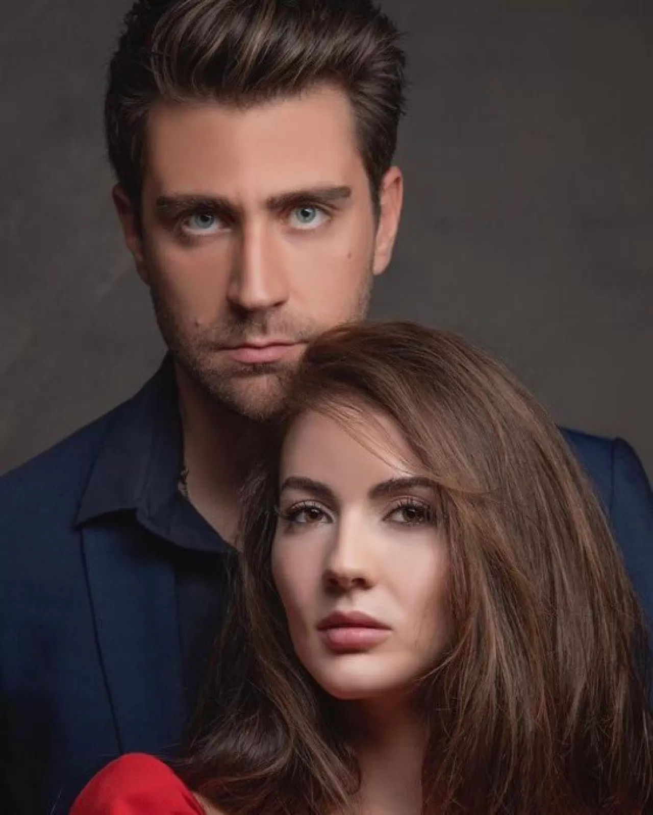 Çağlar Ertuğrul, 'Afili Aşk' Dizisindeki Üstsüz Sahne Dayatmasını Anlattı