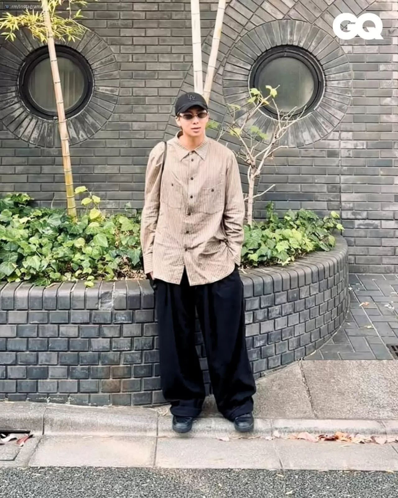 BTS Lideri RM, Modern Minimalist Sokak Stili ile GQ'nun Günün En İyi Stil Listesine Girdi