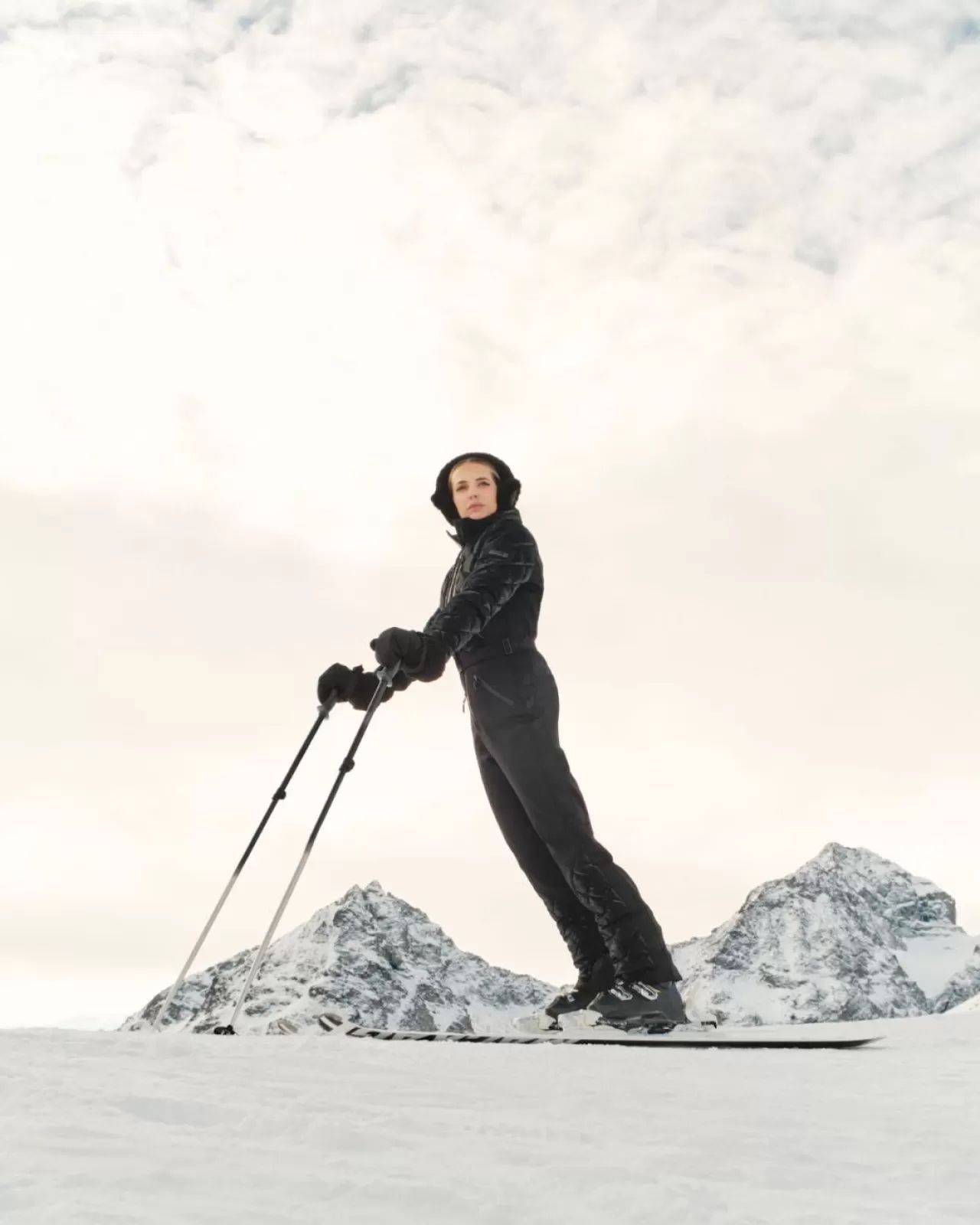 MACKAGE, Yeni Kayak Koleksiyonu ile Kış Sporlarında Performansı Hedefliyor