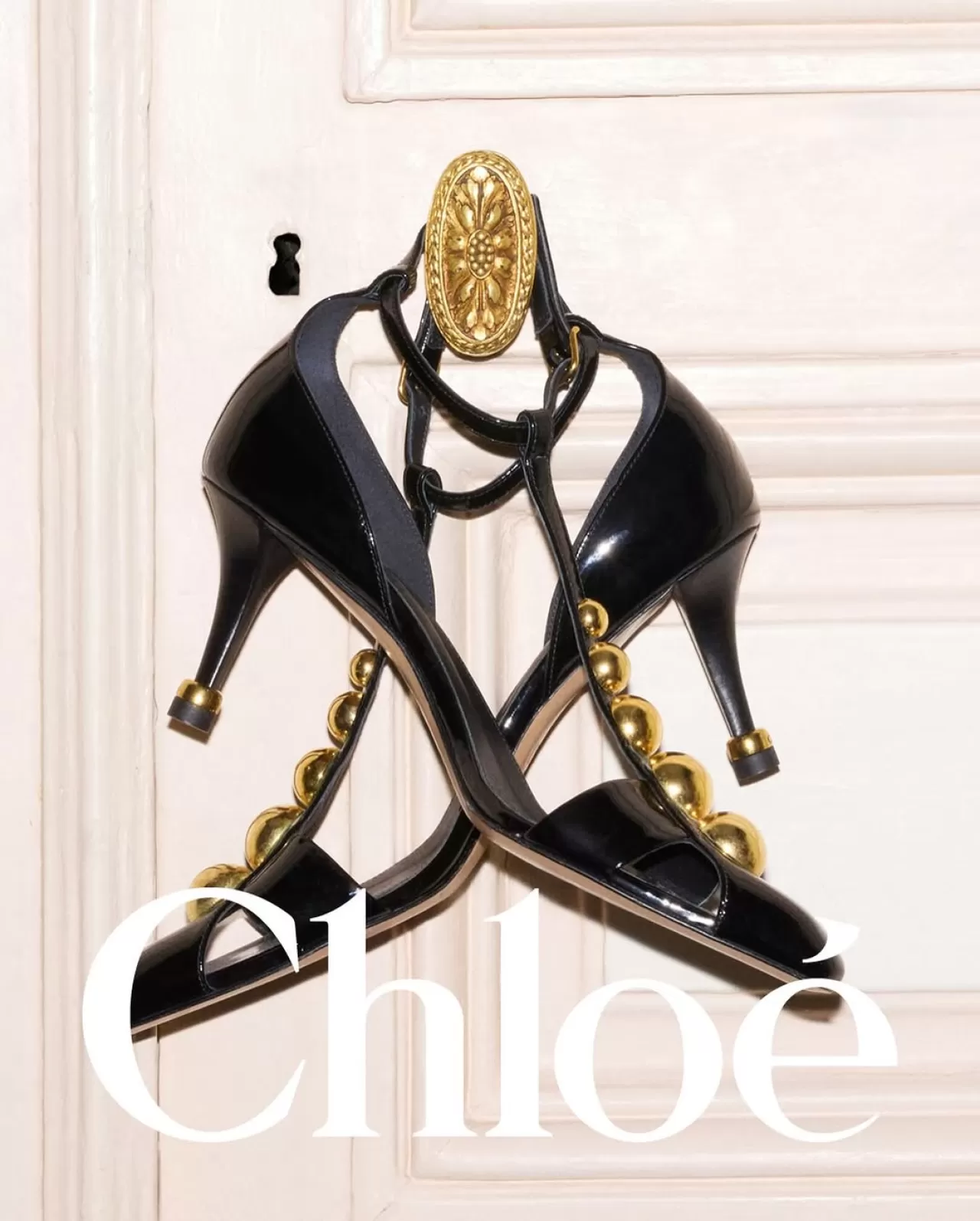 Chemena Kamali'nin İlk Koleksiyonu