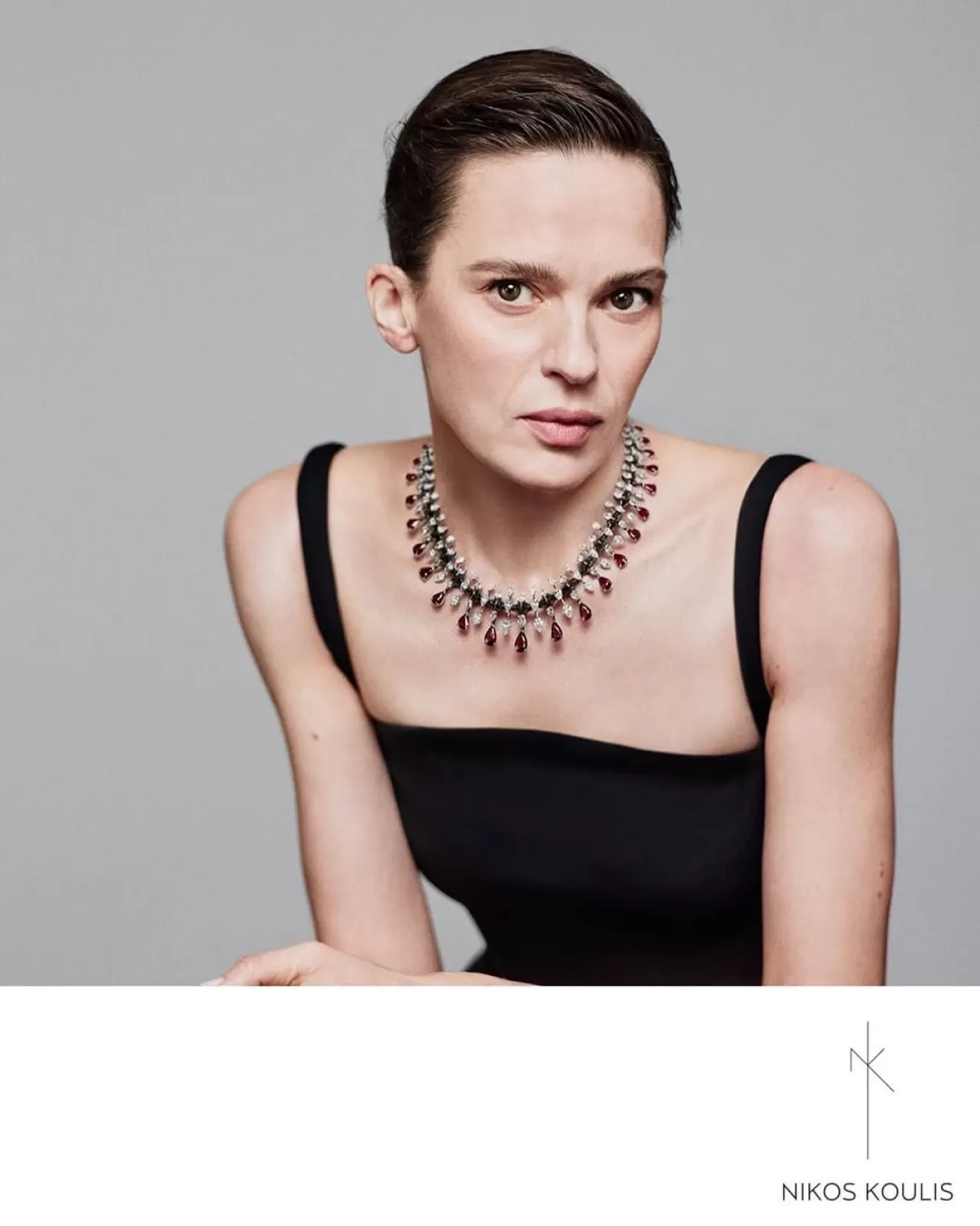 Nikos Koulis'un Benzersiz Mücevher Koleksiyonu Beymen Tersane'de Sergileniyor