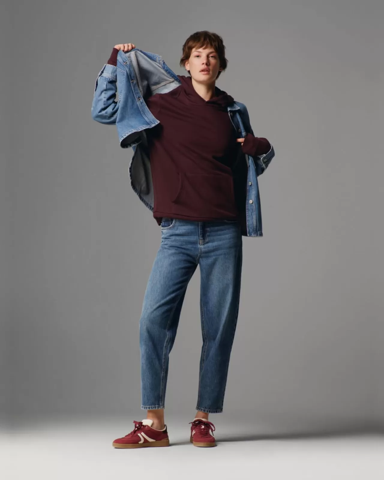 Colins, Sonbahar Kombinlerinde Denim Üstünlüğünü Öneriyor