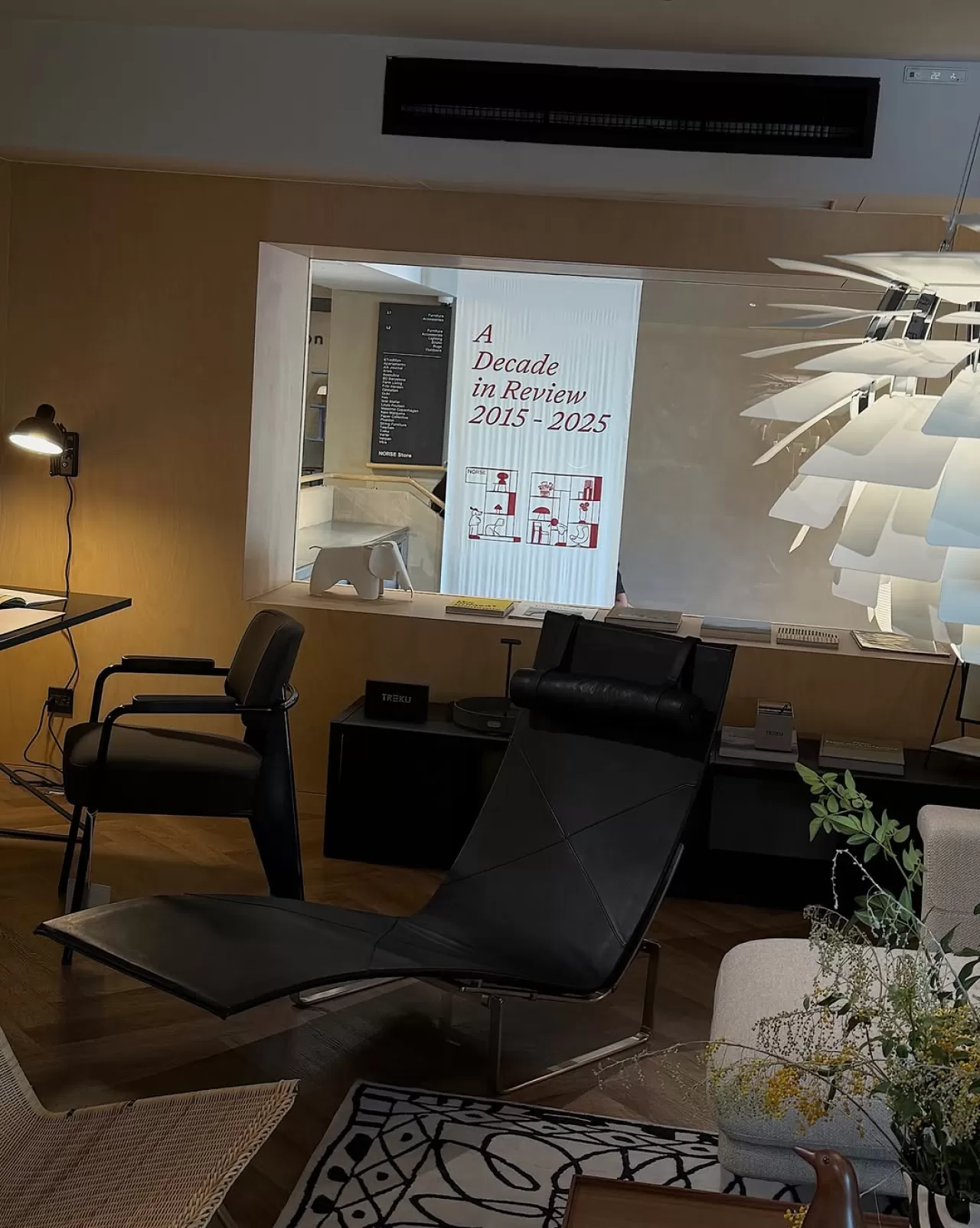 Norveç Cumhuriyetleri, 10. Yılını Jean Prouvé Sergisi ile Kutluyor