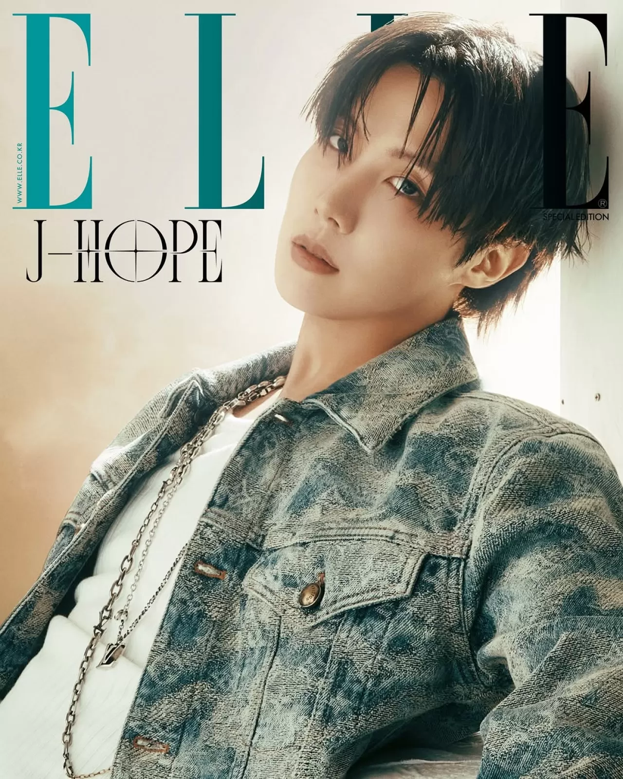 J-Hope, ELLE Korea'nın Aralık Sayısının Kapağında