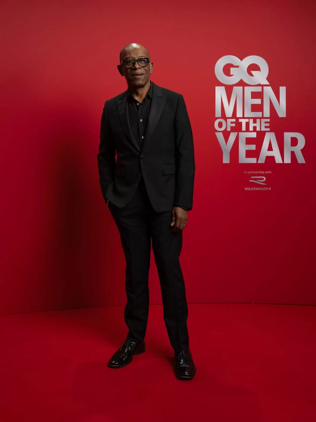 Lennie James, Amiri Tasarımıyla GQ Men of the Year Ödüllerinde Dikkat Çekti