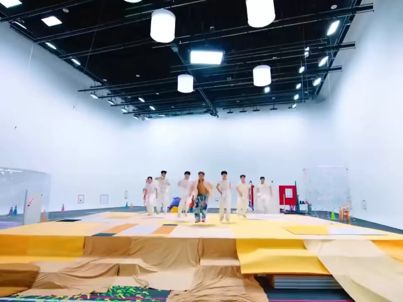 Kore Chart Sanatçısı JUNGWOO, 'SUGAR' Adlı Single'ını Dijital Platformlarda Yayınladı