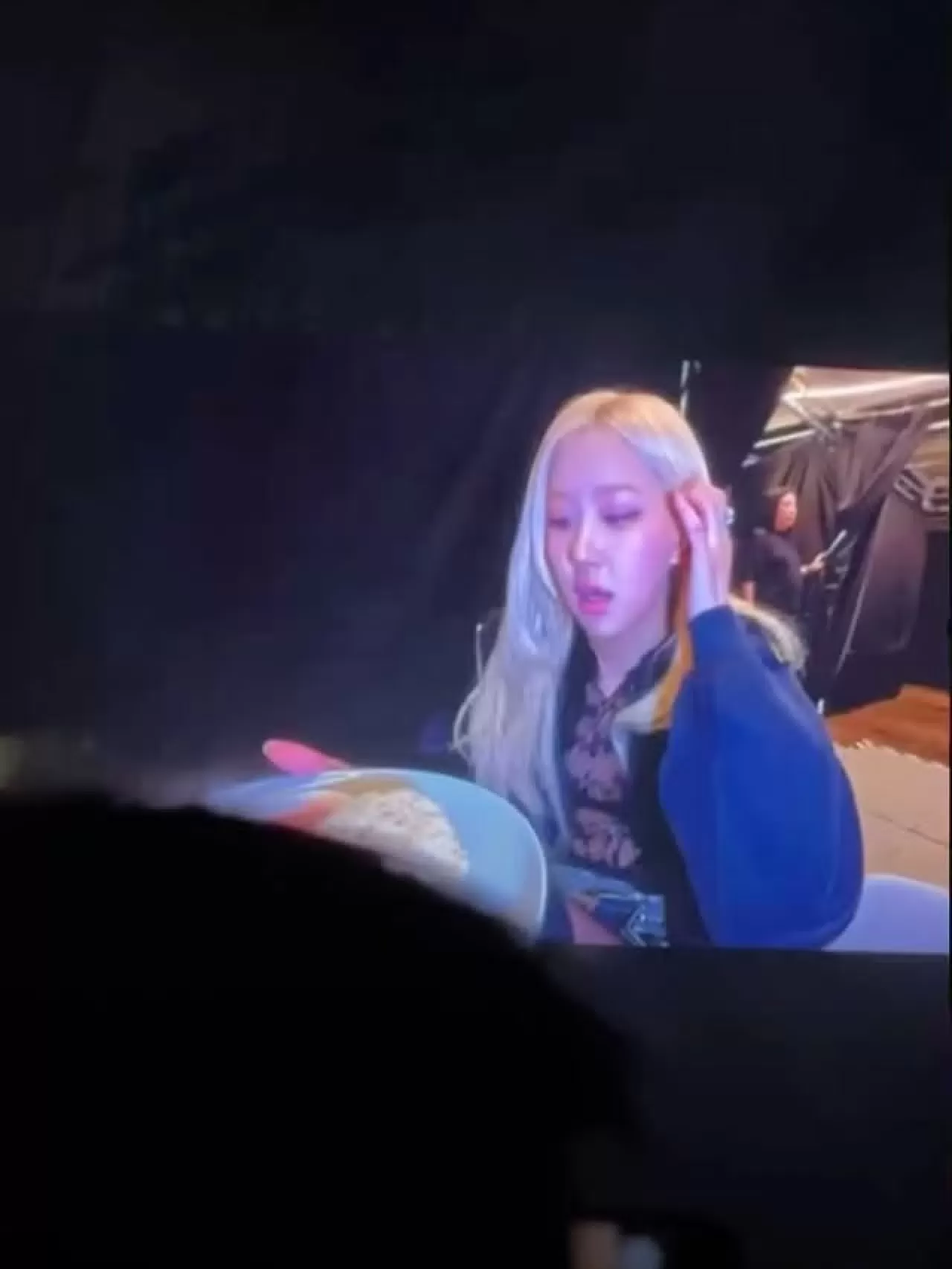 BLACKPINK'in Singapur Konserinde ROSÉ'den Solo Performans