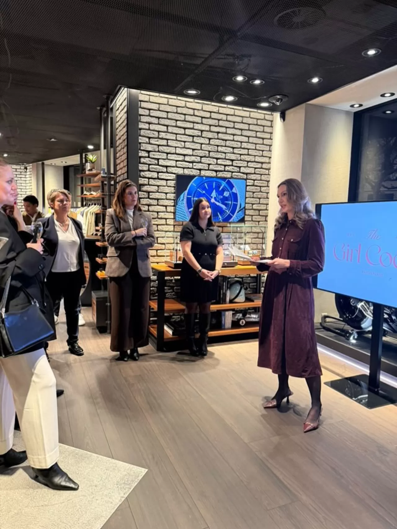 Moda Tasarımcısı Anna Blachut'un Hareketli Kasım Ayı