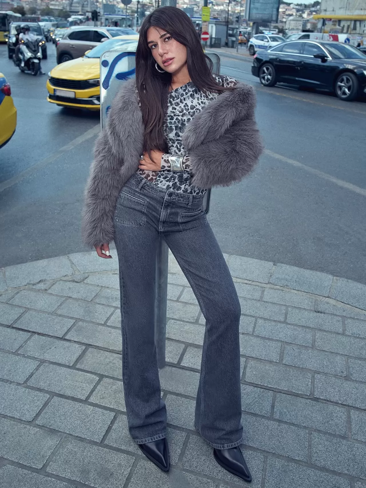 Koton, Sibil Çetinkaya İş Birliği ile Sonbahar-Kış Trendlerini Sunuyor