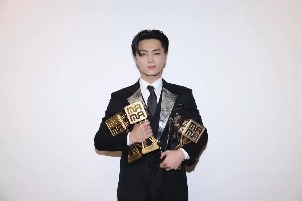 ENHYPEN Üyesi JAY, Weverse Üzerinden Hayranlarına Duygusal Mesaj Paylaştı