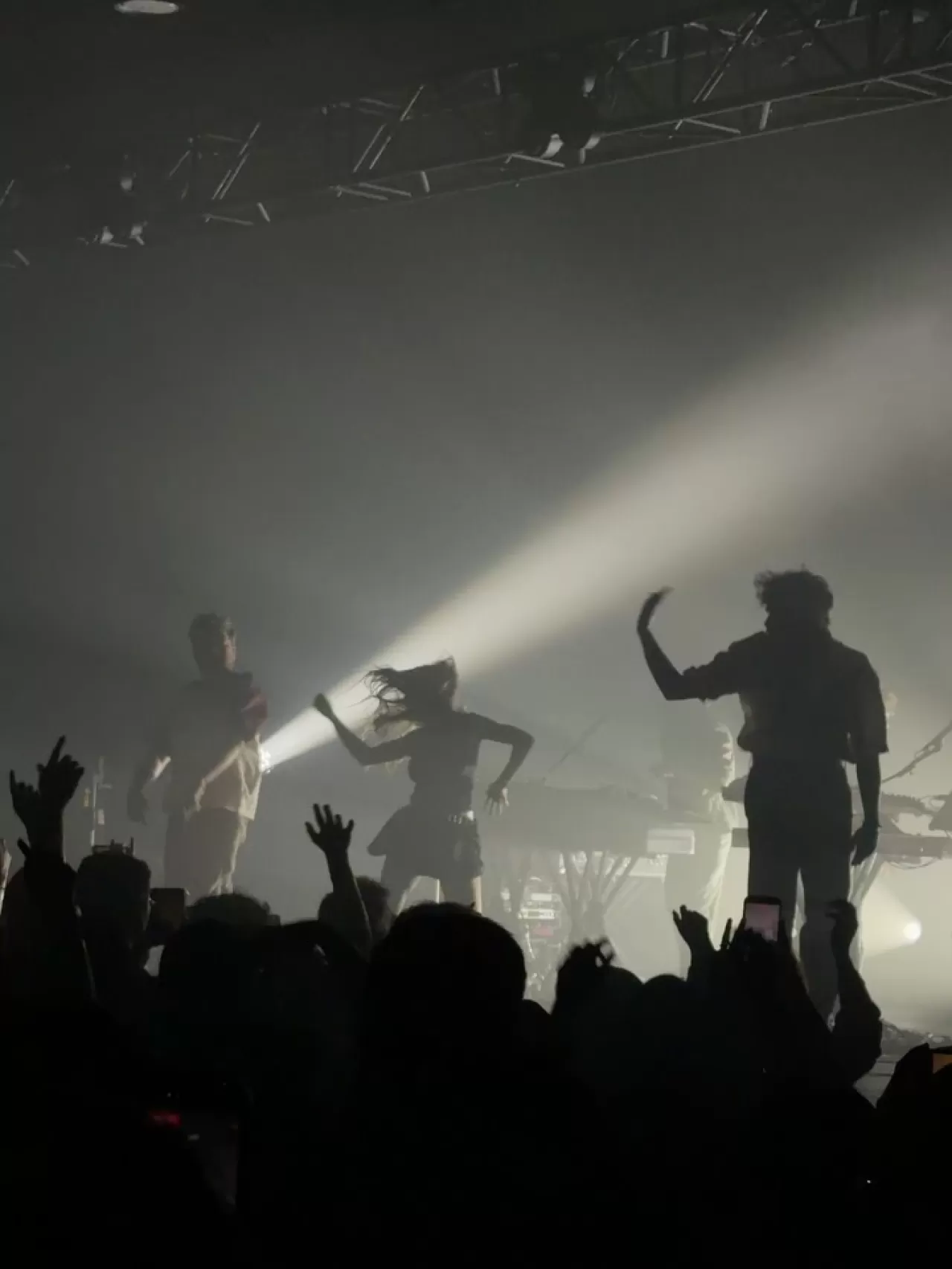 Fransız Müzik Grubu L'Impératrice İstanbul'da Sahne Aldı