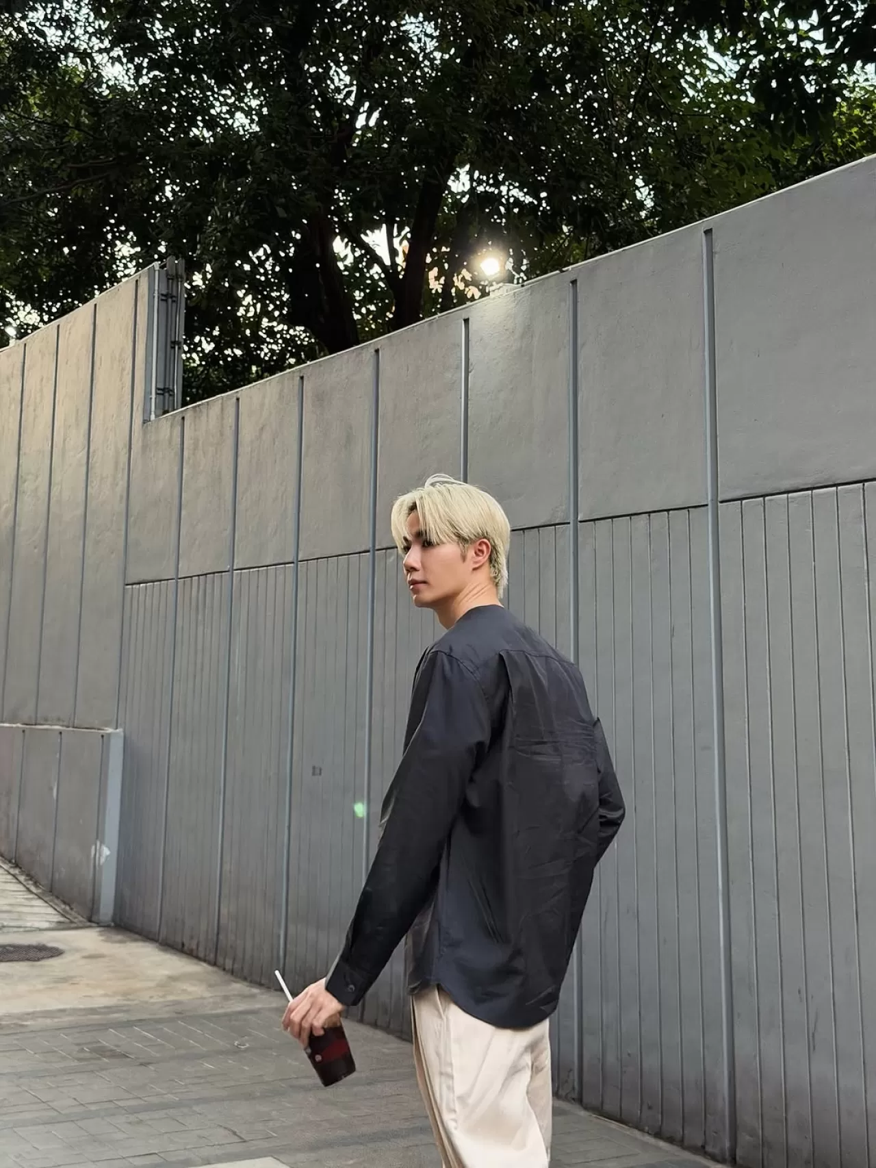 COS Stores Tayland'da Perakende Devrimi: Doğallığı Ön Plana Çıkarıyor