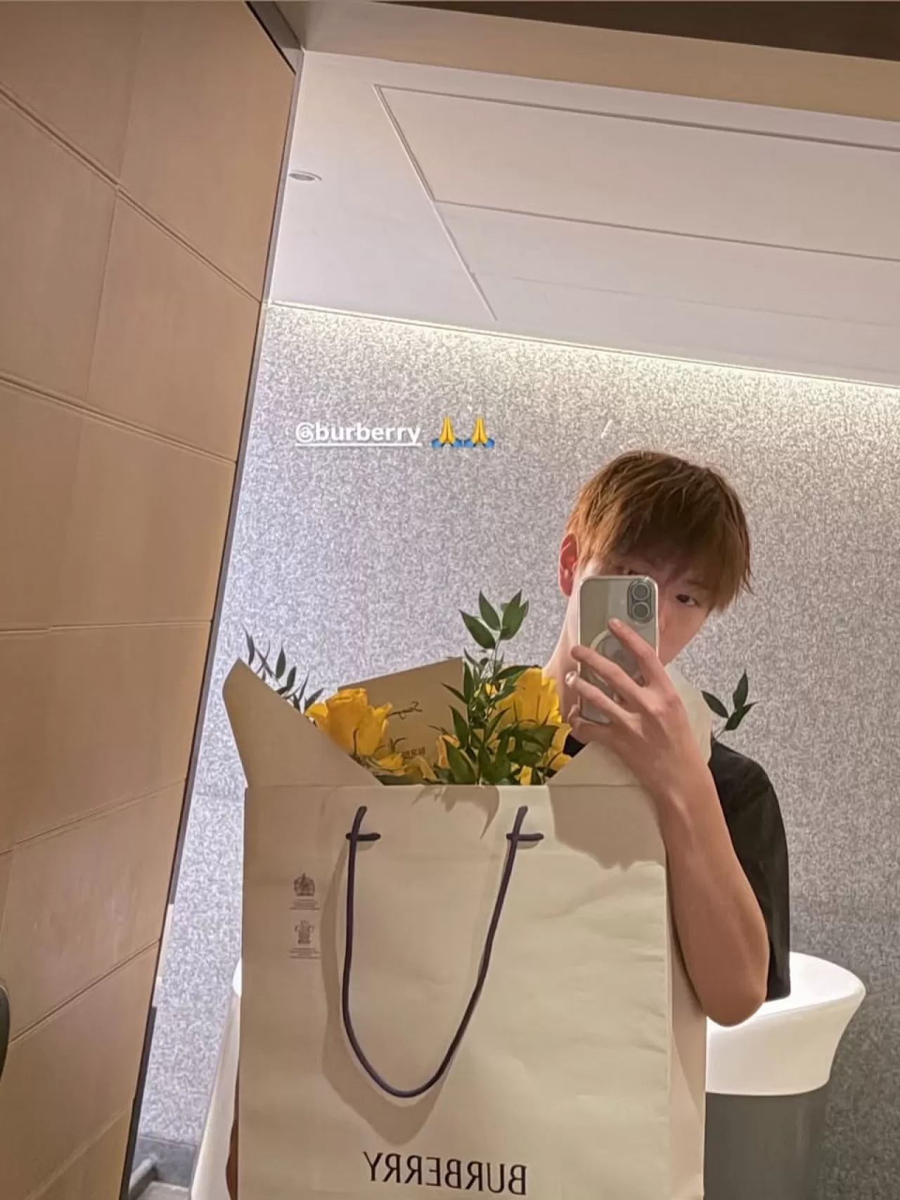 Burberry, Stray Kids Üyesi Seungmin'e Sahne Performansı Sonrası Sosyal Medyadan Mesaj Yolladı