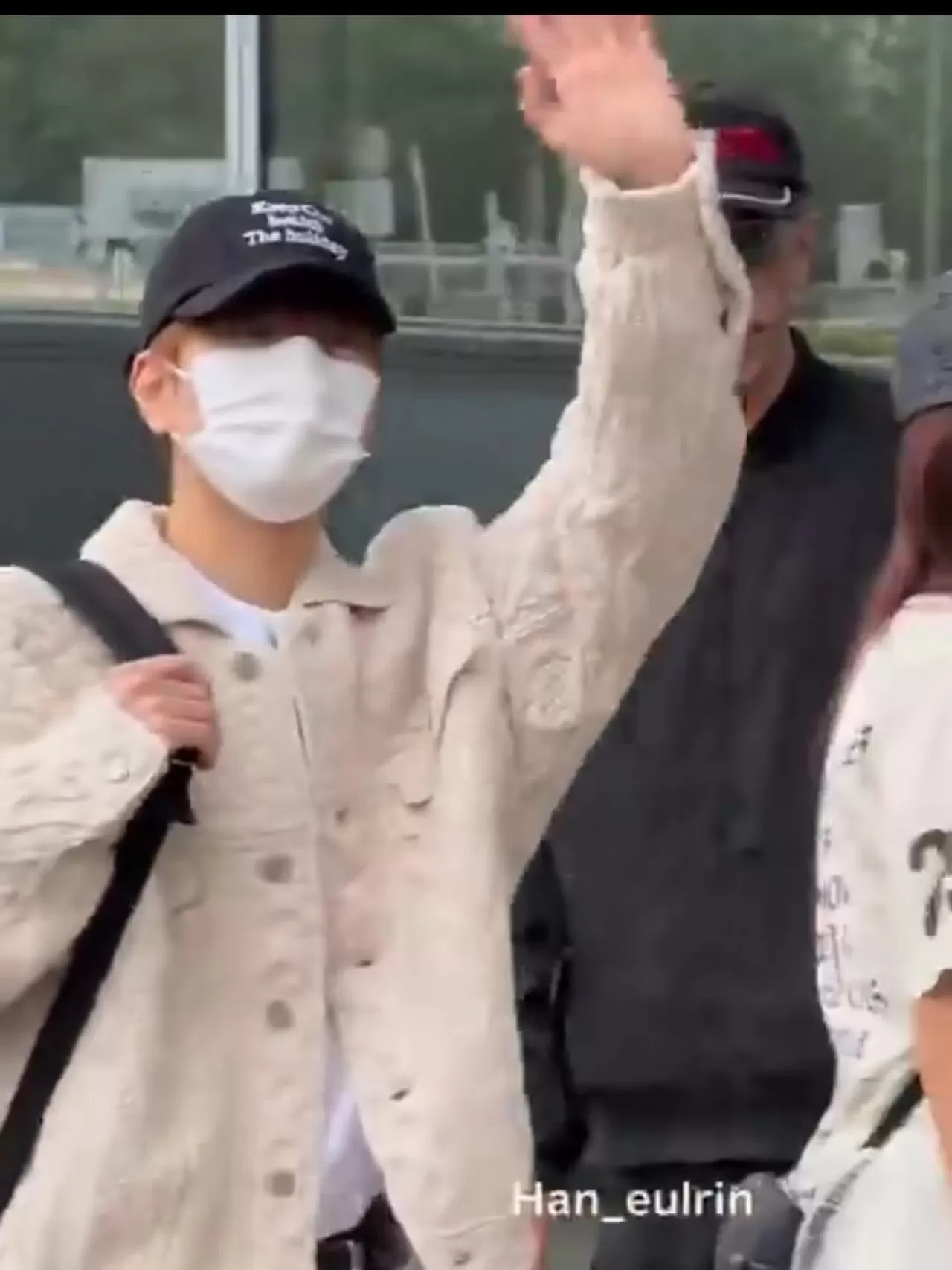 Stray Kids Üyesi Seungmin'in Japonya'daki Solo Programı İçin Hong Kong'dan Ayrıldığı İddia Edildi