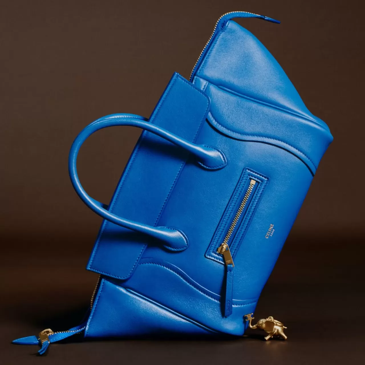 Elle Korea, Celine'in Yılbaşı Alışveriş Sezonu için Hazırladığı Özel Seçkiyi Tanıttı