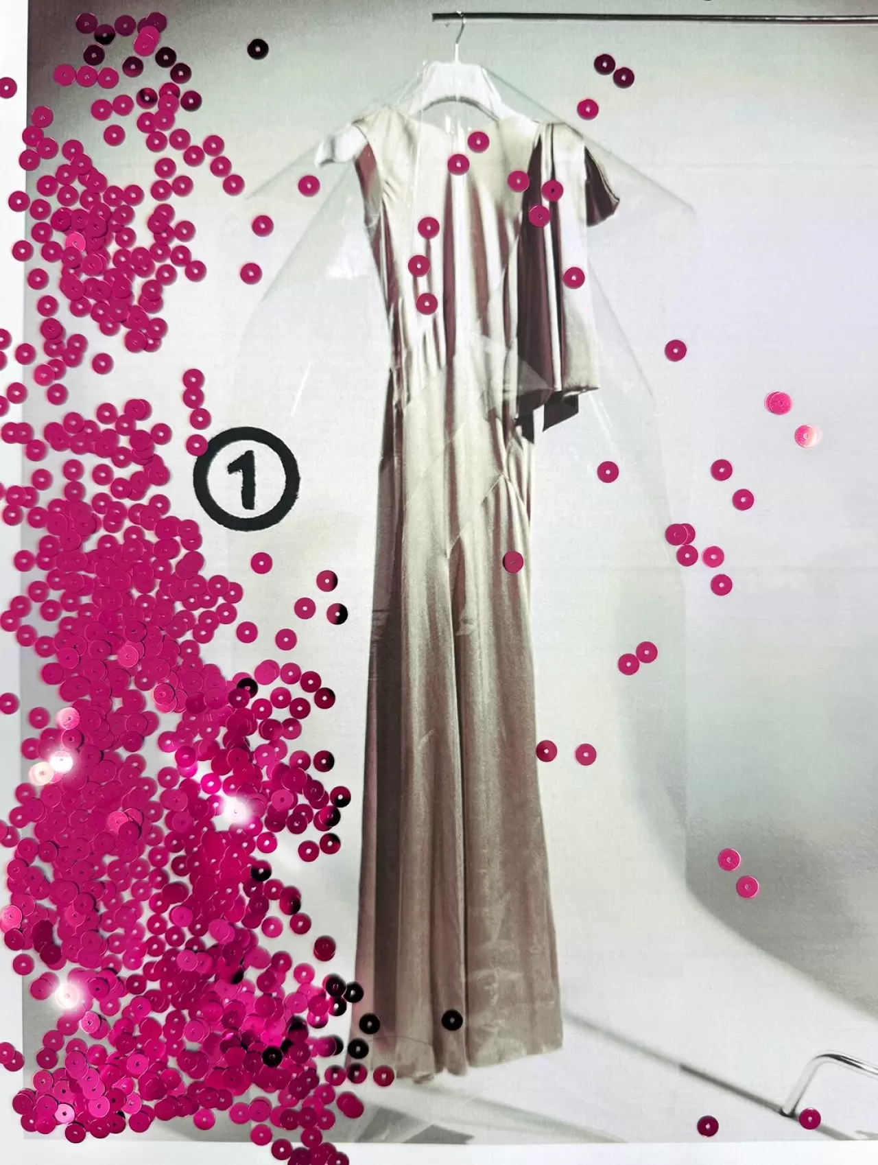 Maison Margiela'nın 1998 Kadın Koleksiyonu Moda Diyaloğunu Yeniden Tanımladı