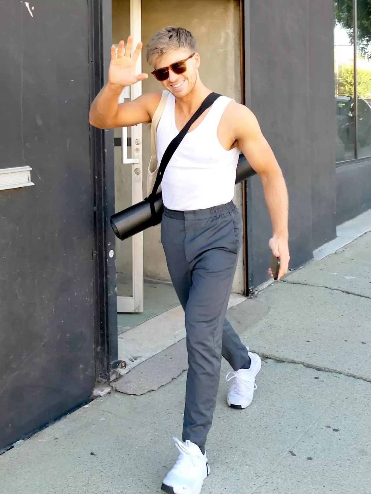 Robert Irwin, 22 Yaşına Bastı