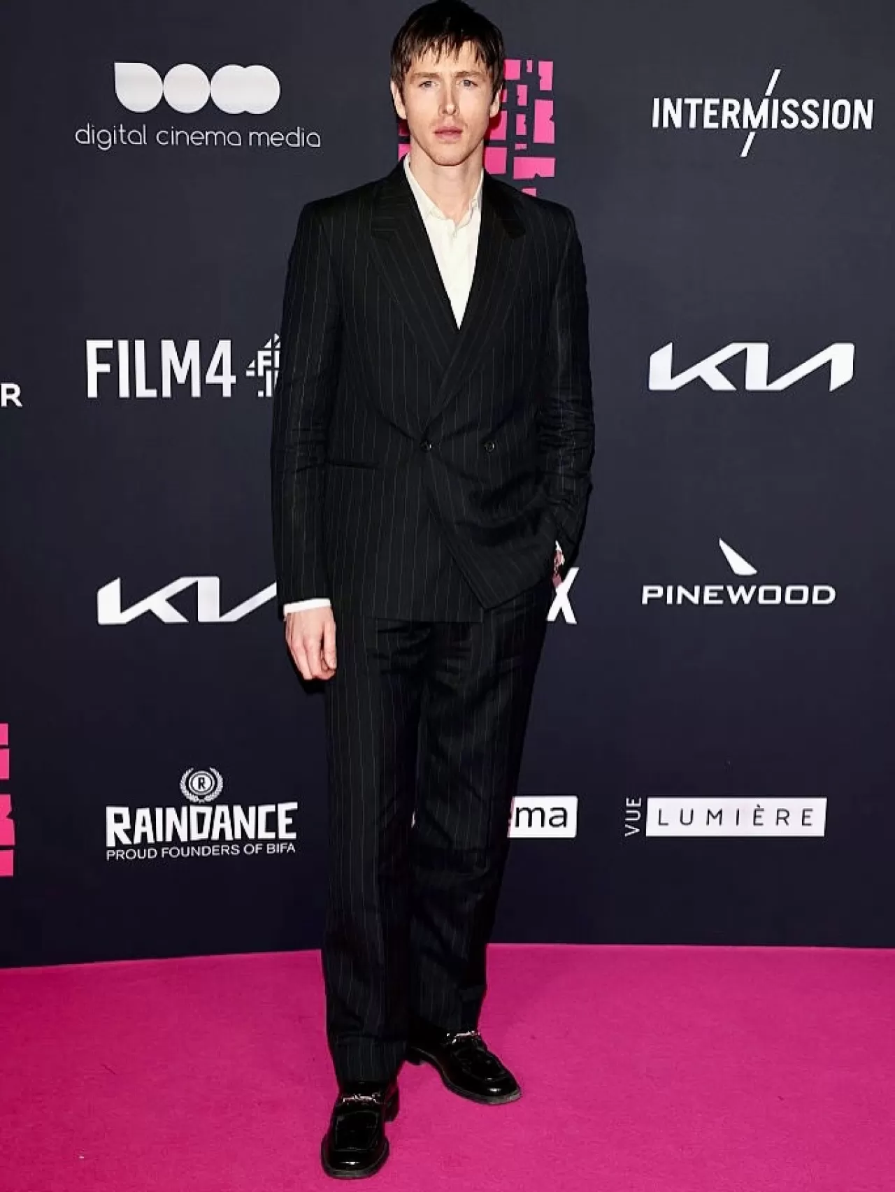 Harris Dickinson'ın Yönetmenlik Debutu