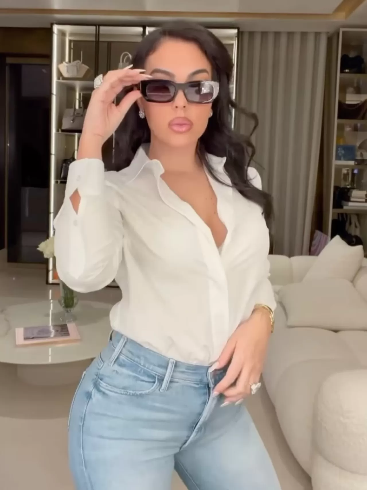 Georgina Rodriguez, Trendyolmilla Efsane Moda Festivali'nde Öne Çıkan Kombinini Paylaştı