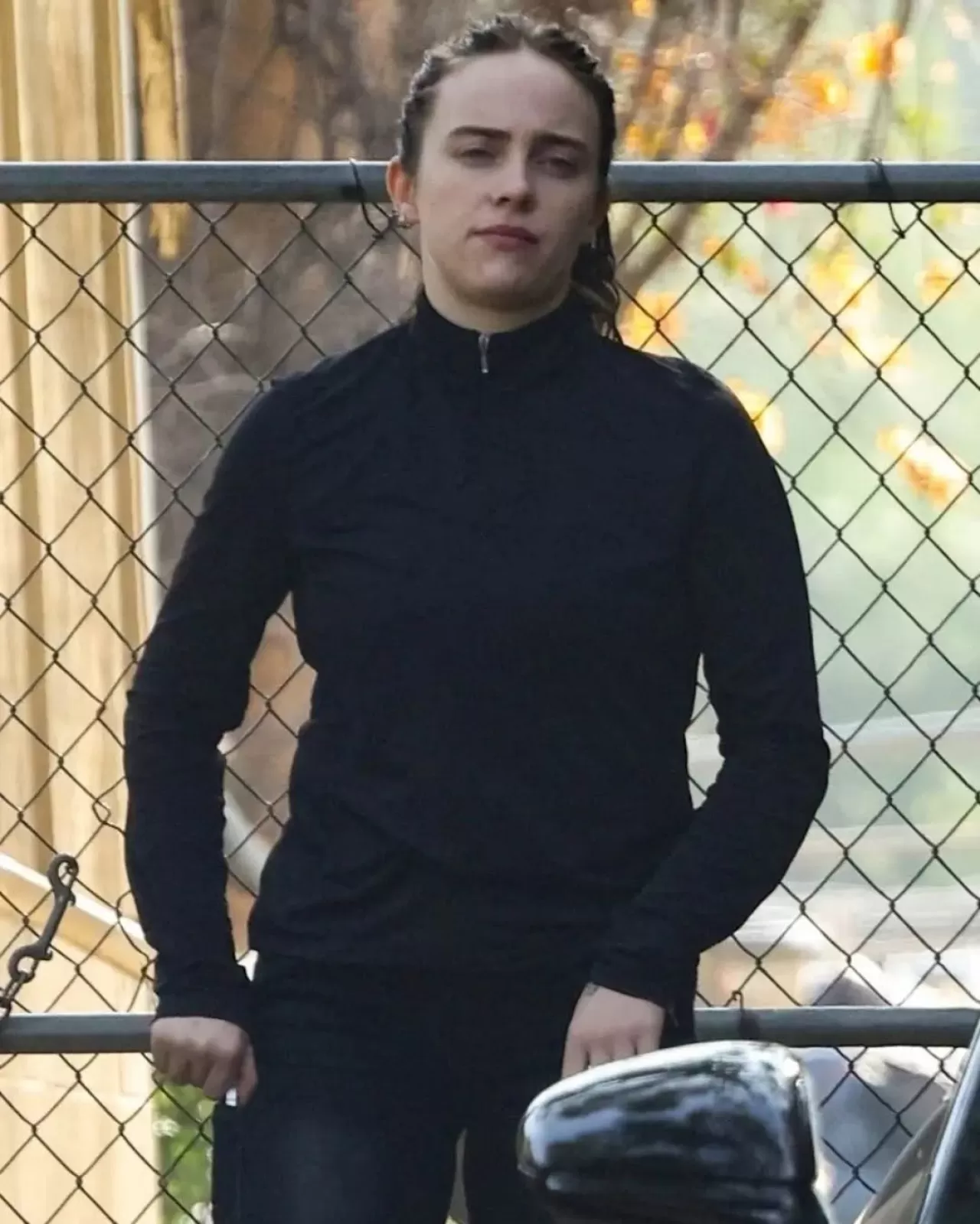 Billie Eilish, Los Angeles'taki Aile Ziyaretinin Ardından At Binmeye Gitti