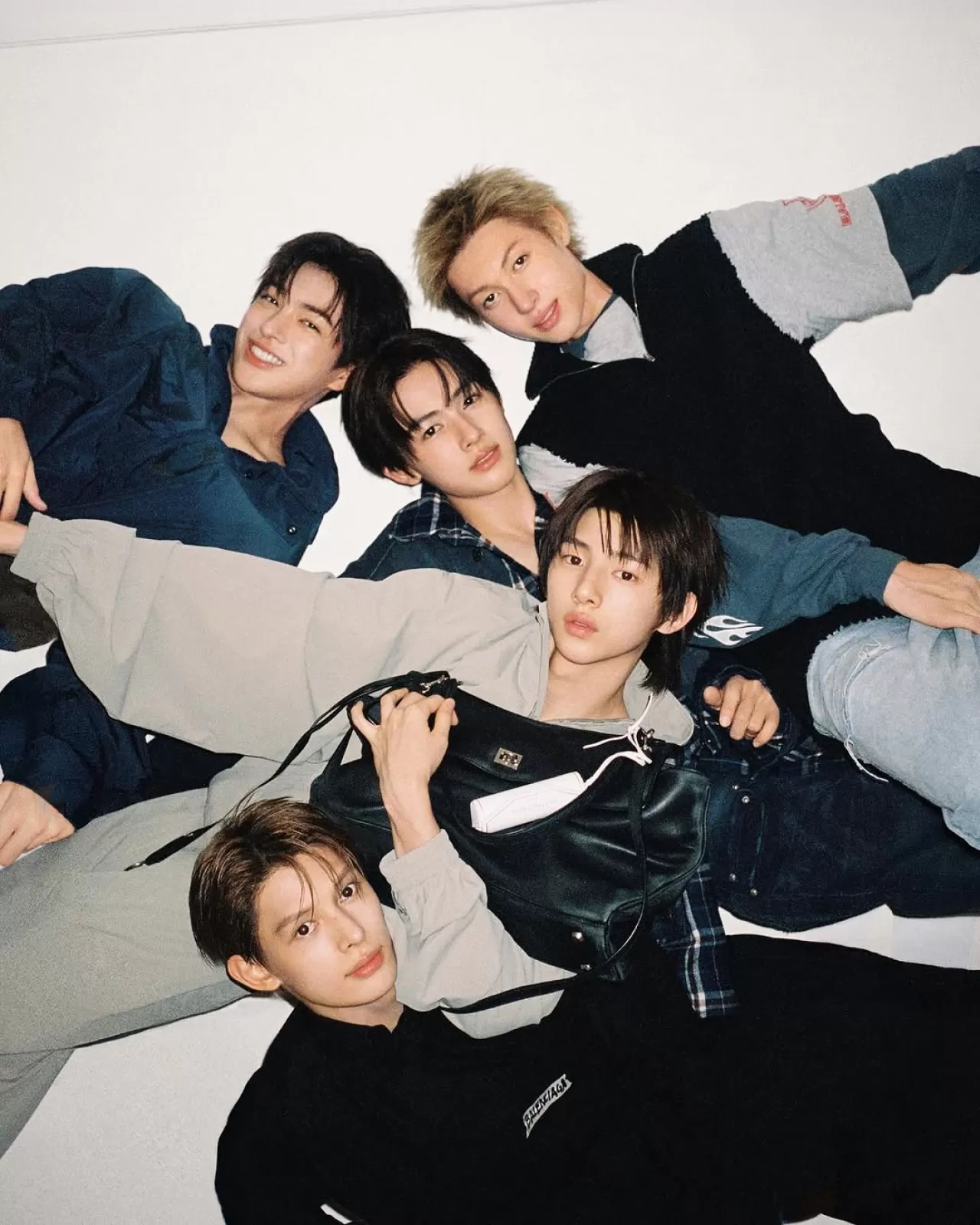 Dazed Korea'nın Kış Sayısı, Cortis ve Balenciaga İş Birliğiyle Okurlarla Buluştu