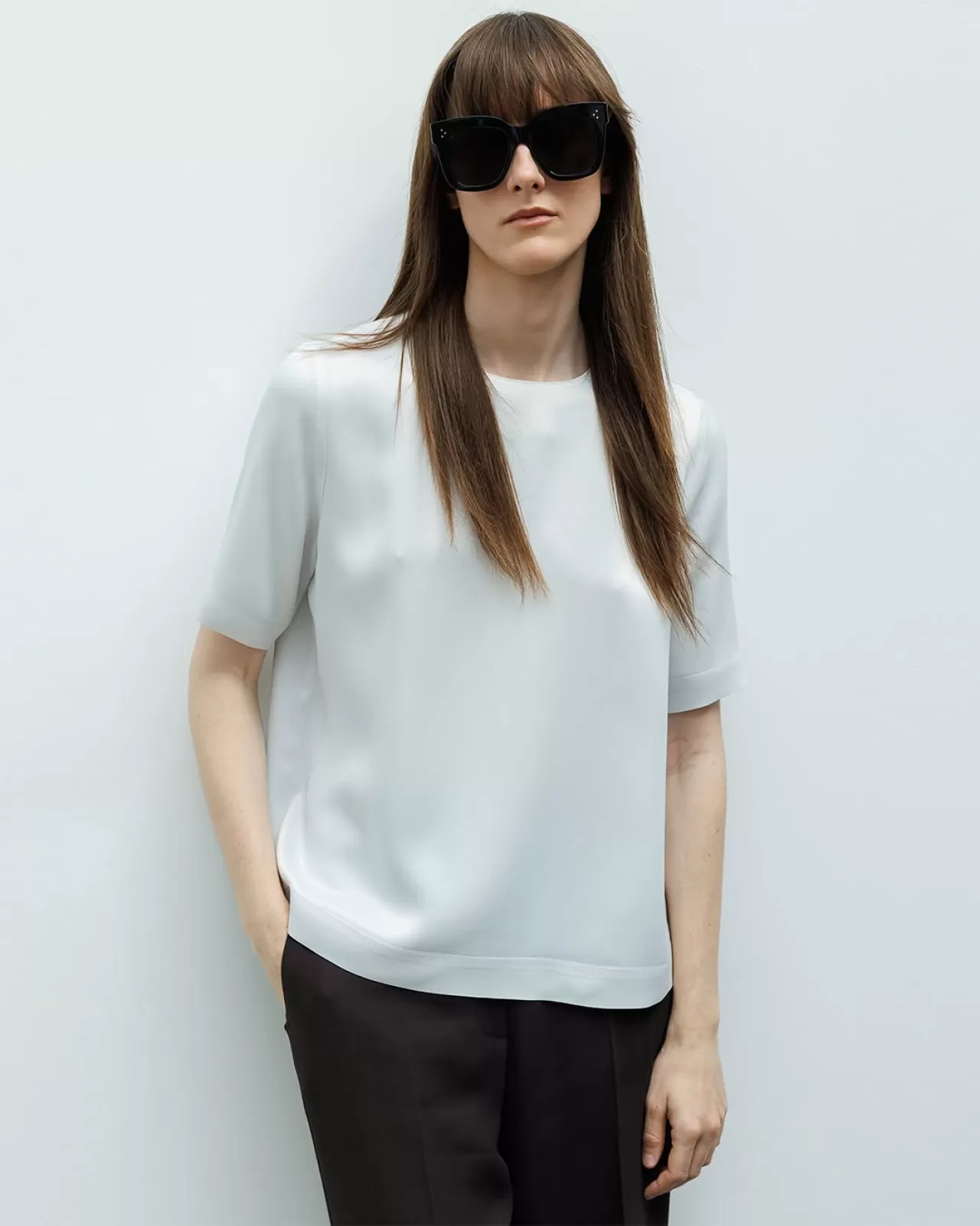 Tüzün Giyim, Yeni Sezon İçin Zarif Kesimli Bluz Tanıttı