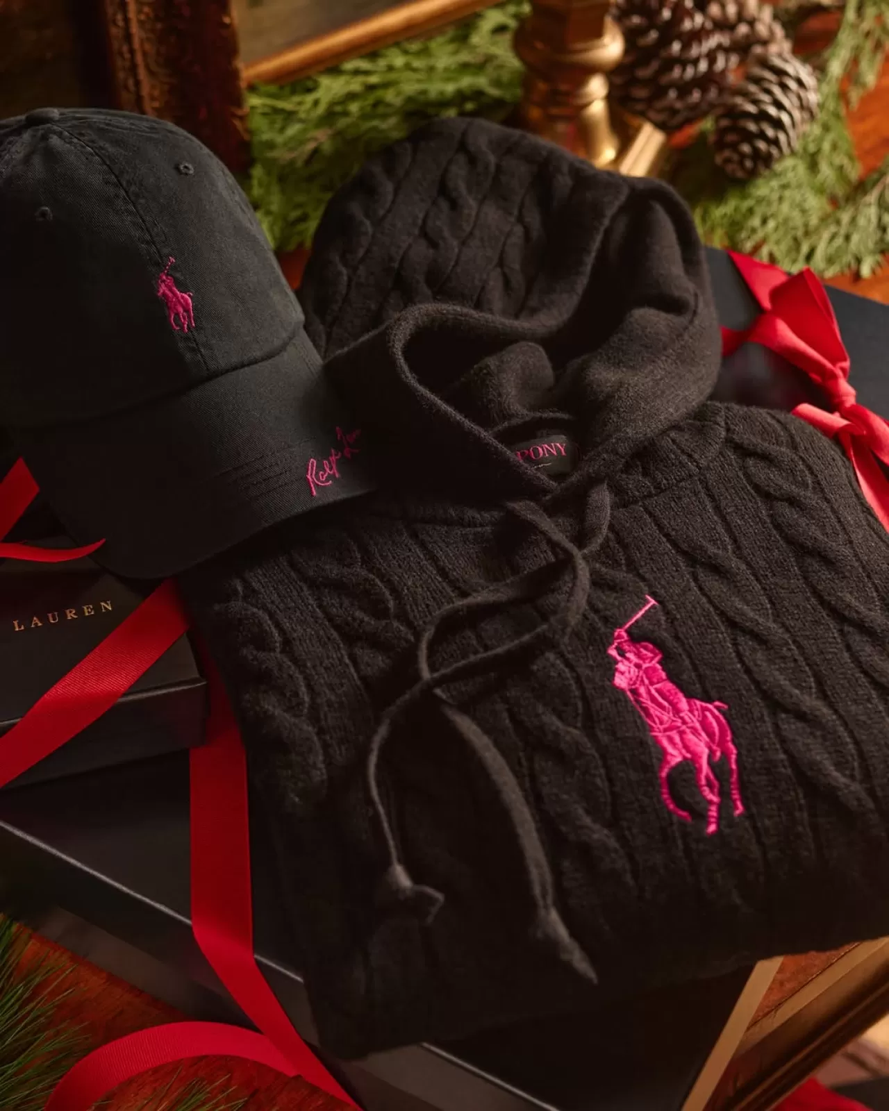 Ralph Lauren, Pink Pony Koleksiyonu ile Kanser Tedavisinde Eşitsizliklerle Mücadele Ediyor