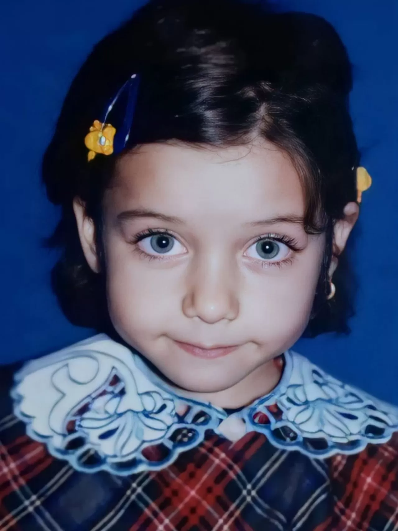 Afra Saraçoğlu, Doğum Gününü Sosyal Medyadan Paylaştı