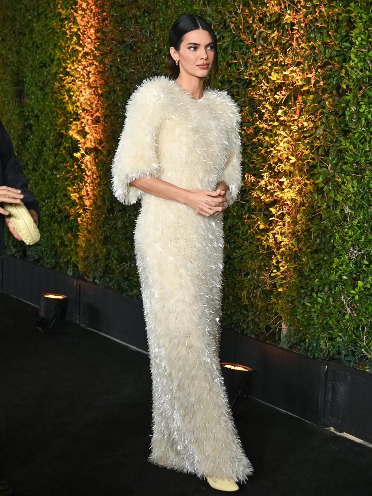 Kendall Jenner, Los Angeles'ta Bottega Veneta Giyerek 