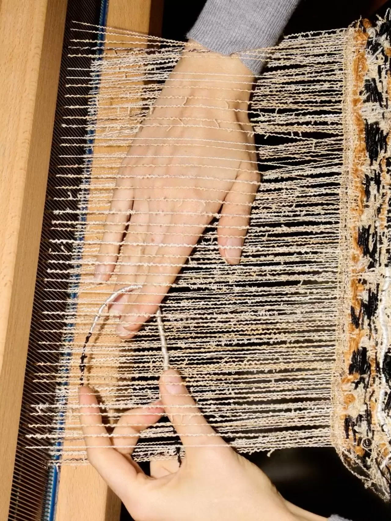 CHANEL, 2026 Métiers d'Art Koleksiyonu İçin Lesage Zanaatkarlarının El Dokuma Tweed'ini Sunuyor